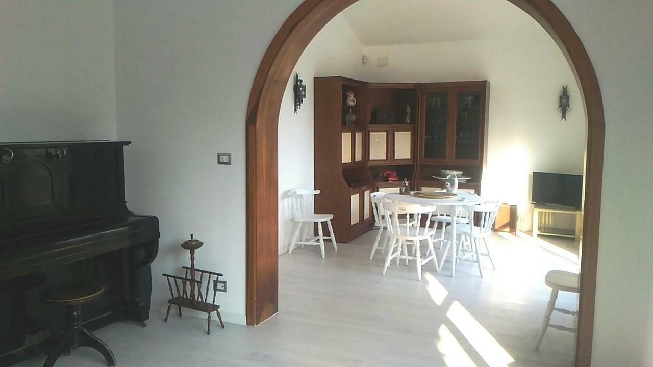 Villa Delle Muse Fontane Bianche Exterior foto